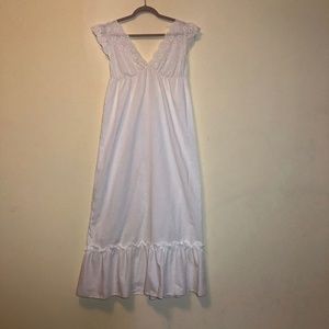 SEARS Womens Nightgown M 36 Embroidered Vintage